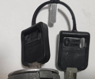 Clausor y soporte antirrobo Renault Super 5