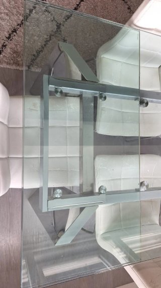 Mesa extensible cristal. 6 sillas de regalo!!!