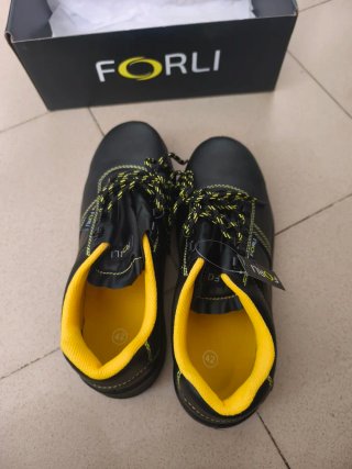 Zapatos de seguridad sin estrenar y antideslizante