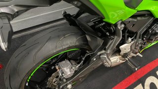 Kawasaki Ninja 650 Sportbike Verde/Negro