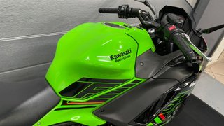 Kawasaki Ninja 650 Sportbike Verde/Negro