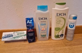 Set 2 Bagnoschiuma Lycia,2 dentifrici e 1 deodoran