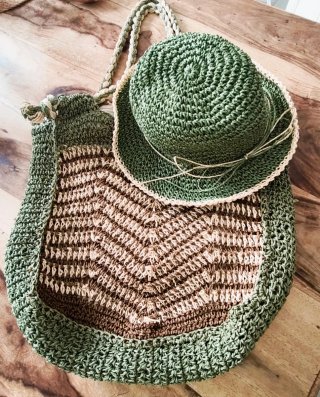 Conjunto Bolsa de playa tejida y sombrero