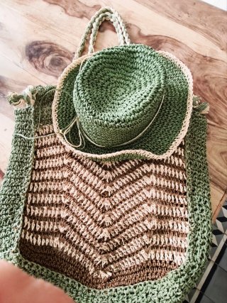 Conjunto Bolsa de playa tejida y sombrero