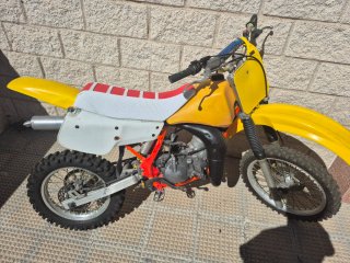 Suzuki RM80 Motocross