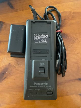Cámara Panasonic VHS-C NV-G2E