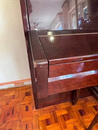 Piano vertical Horugel