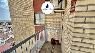 Piso en alquiler en Peñamefecit - Avda Barcelona en Jaén