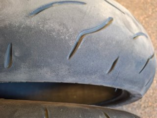 Bridgestone BT016R 180/55R17 + 120/70R17