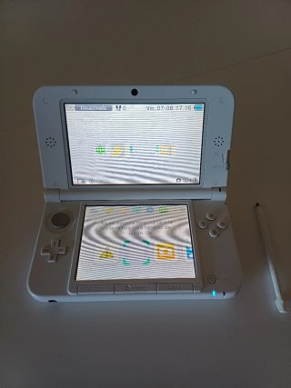 Nintendo 3DS XL Bianca + Super Mario 3D Land