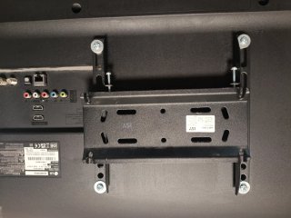 Televisor LG 32 Negro con enganche para colgar LED