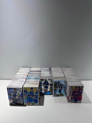 ⁠Lote +1800 Cartas Adrenalyn XL (+200 especiales)