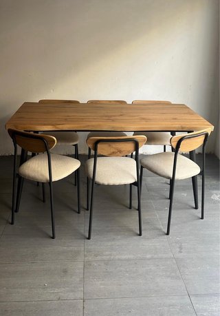 Mesa comedor industrial y 6 sillas