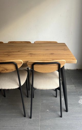 Mesa comedor industrial y 6 sillas