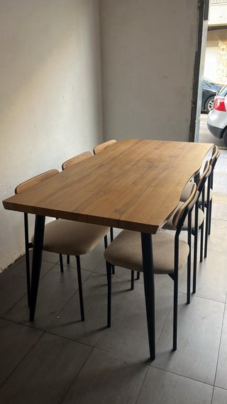 Mesa comedor industrial y 6 sillas