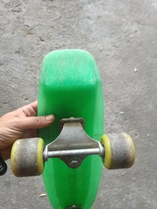 Monopatín verde clásico