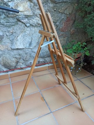 Caballete de madera para pintar