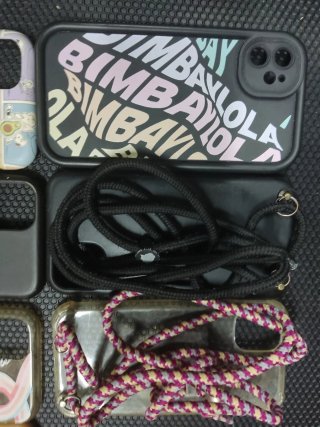 Lote 18 fundas iPhone 11