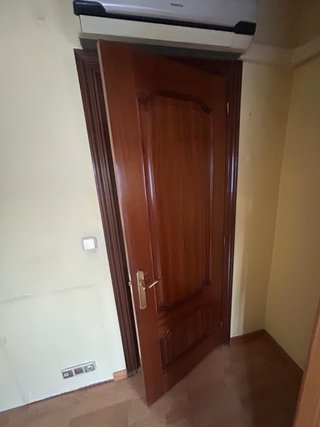 8 Puertas de madera con marcos