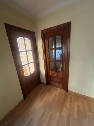 8 Puertas de madera con marcos