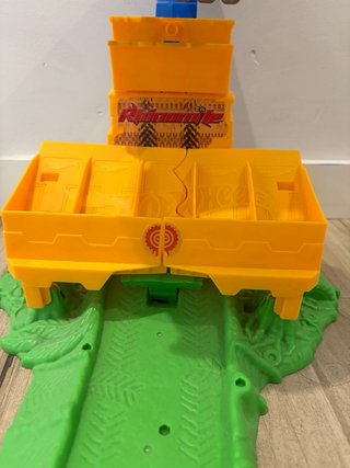Pista Hot Wheels Monster Trucks Arena Smashers