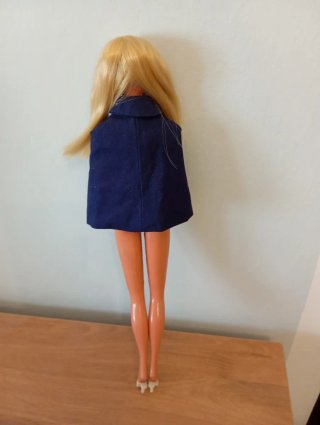 Mantellina Barbie blu e open toe bianche #991