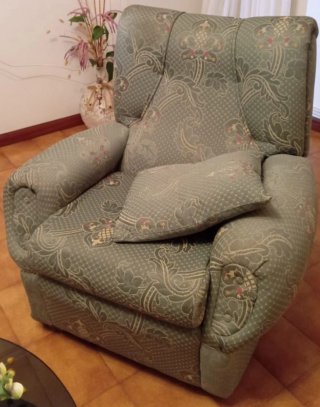Conjunto sofás salón: tresillo y 2 butacas individ