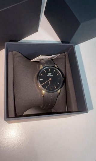 Orologio Daniel Wellington Nero e Oro Rosa – Nuovo