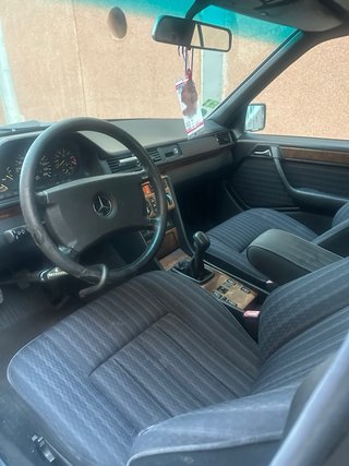 Mercedes-Benz Clase 260E 1987