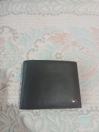 Cartera Tommy Hilfiger Negra
