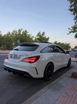 Mercedes-Benz Clase CLA 45 AMG Performance
