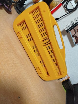 Xilófono infantil amarillo
