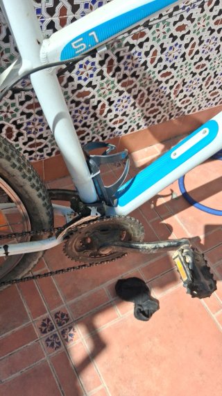 Bicicleta Rockrider Blanca y Azul