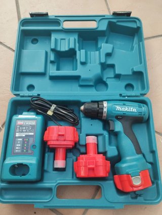Taladro Makita 6270D 10mm 12V