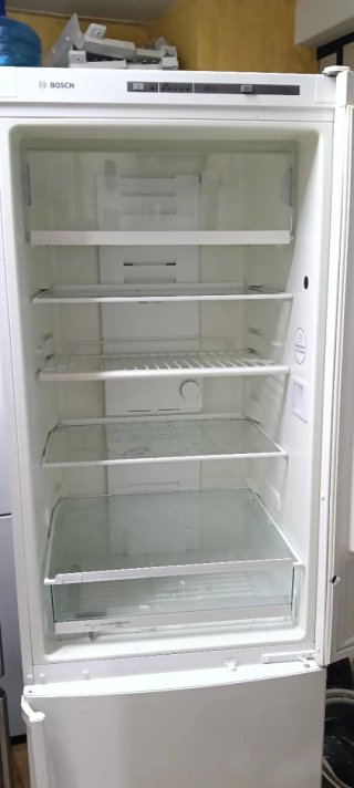 NEVERA COMBI BOSCH NO FROST ENERGÍA A+