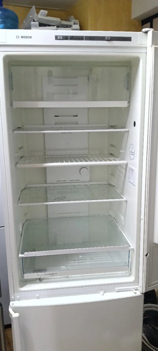 NEVERA COMBI BOSCH NO FROST ENERGÍA A+