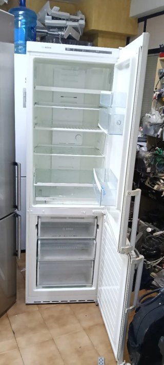 NEVERA COMBI BOSCH NO FROST ENERGÍA A+