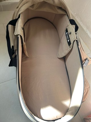 Capazo Yoyo Babyzen Beige con Adaptadores y bolsa