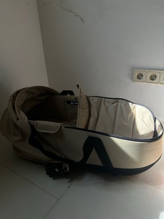 Capazo Yoyo Babyzen Beige con Adaptadores y bolsa