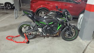 Kawasaki Z650 A2 2023 Negro/Verde