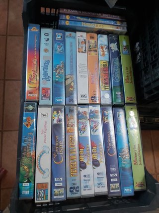Lote Cintas VHS de todo tipo, muchas sin abrir