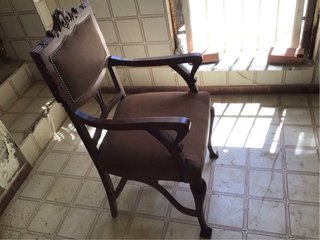 Sillón de salón clásico