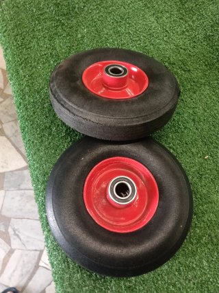 Coppia ruote piene in gomma dura