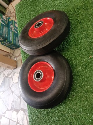 Coppia ruote piene in gomma dura