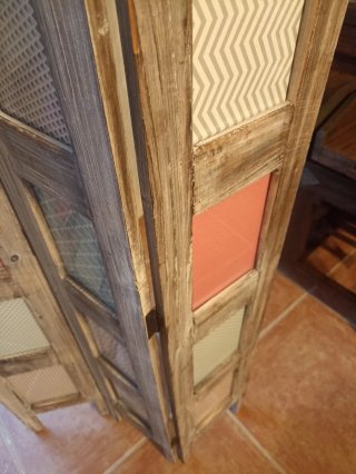 Biombo de madera decorativo