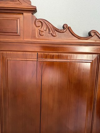 Cabecero de madera con 2 mesitas de noche