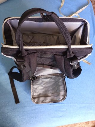 Mochila Pañalera BabbleRoo Beige y Negra