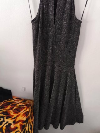 Vestido plateado brillante