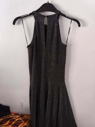Vestido plateado brillante