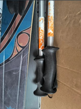 Esquís Fischer Koa 155cm + fijaciones + bastones
